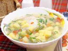 Куриный суп с овощами и фасолью - рецепт