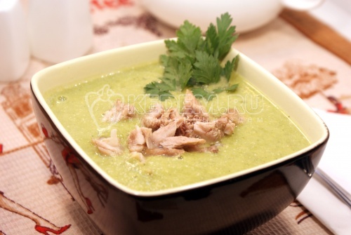  Крем-суп из зелёного горошка и брокколи