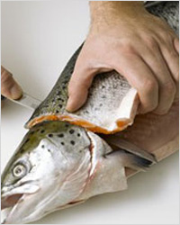 Кухонный нож для рыбы