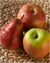 Компот-ассорти из яблок, груш и слив