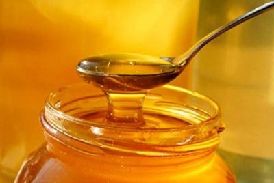 В Казахстане начали продавать мед с золотом