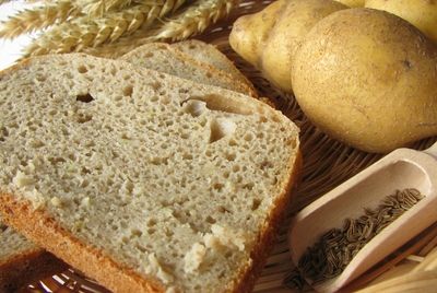 В Курске женщины разных национальностей испекли «Хлеб Мира»