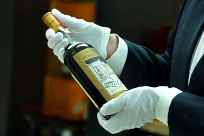 Раритетный виски был продан за 1,2 миллиона долларов в Дубае