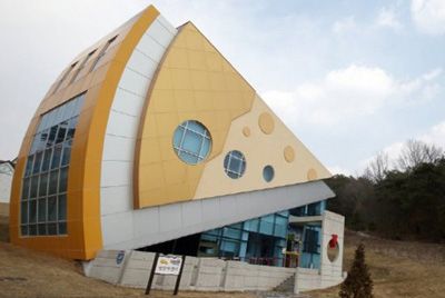 Сырный парк в Южной Корее ежегодно собирает 200000 человек