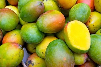 Филиппинский ученый создал биопластик из манго и водорослей