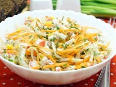 Постный салат с крабовыми палочками - рецепт