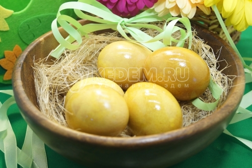 Золотые яйца на Пасху
